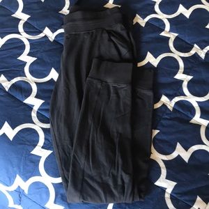 Lululemon ready to rulu pant size 8